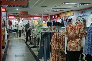 SUZUYA Department Store Area