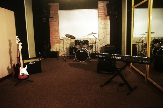 Purwa Caraka Music Studio - Cijantung