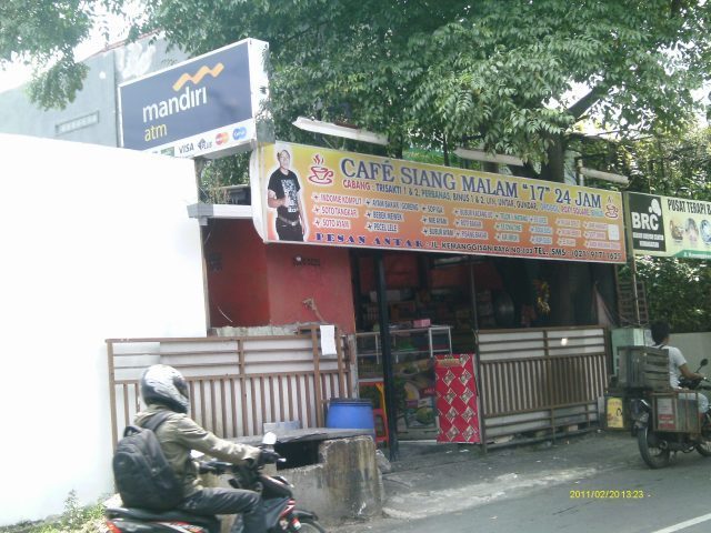 Cafe Siang Malam 17