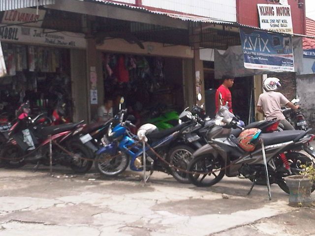 Leo Variasi Mobil