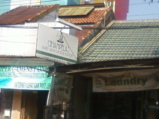 Cihampelas Family Taylor & Moslem Boutique