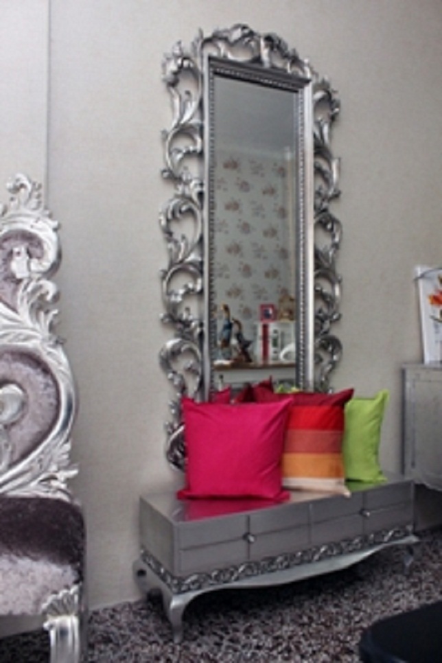 stand mirror