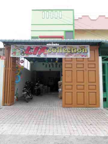 Lia Collection