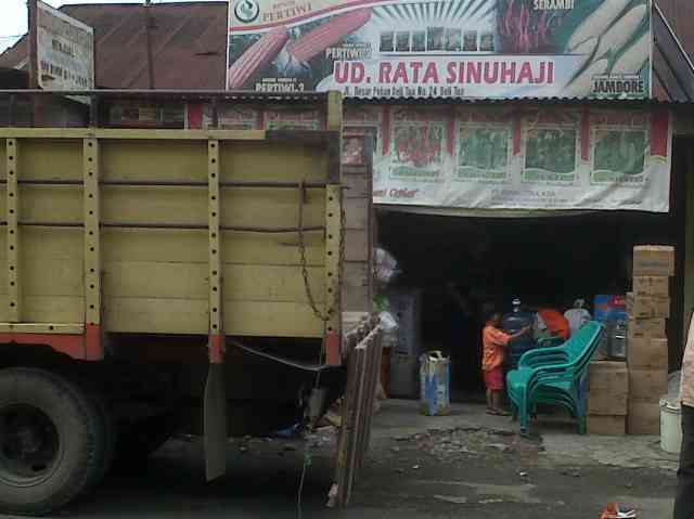 Rata Sinuhaji. UD