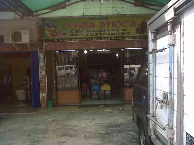 Toko Sepatu Paris Shoes