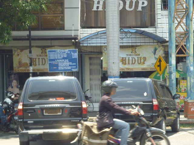 Toko Emas Hidup
