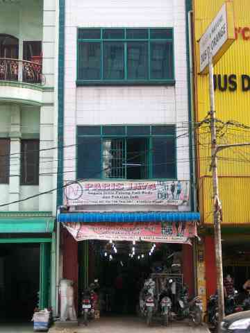 Paris Jaya