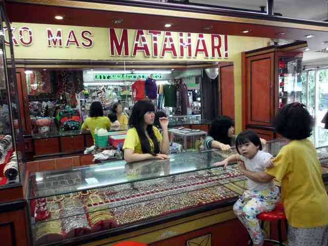 Toko Mas Matahari
