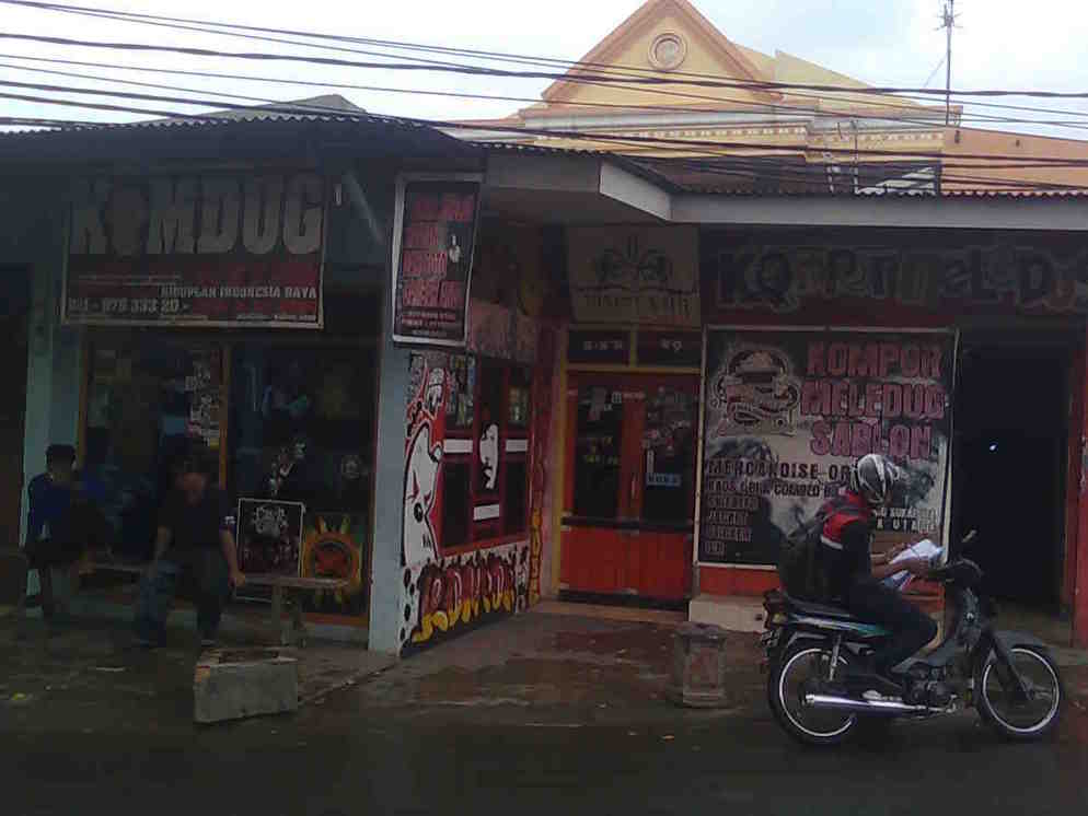 Kompor Meledug Sablon