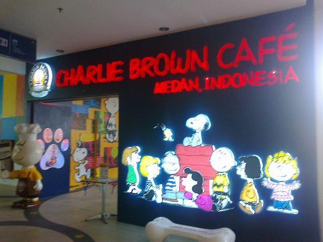 Charlie Brown Cafe