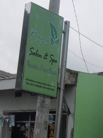Raya Salon & Spa