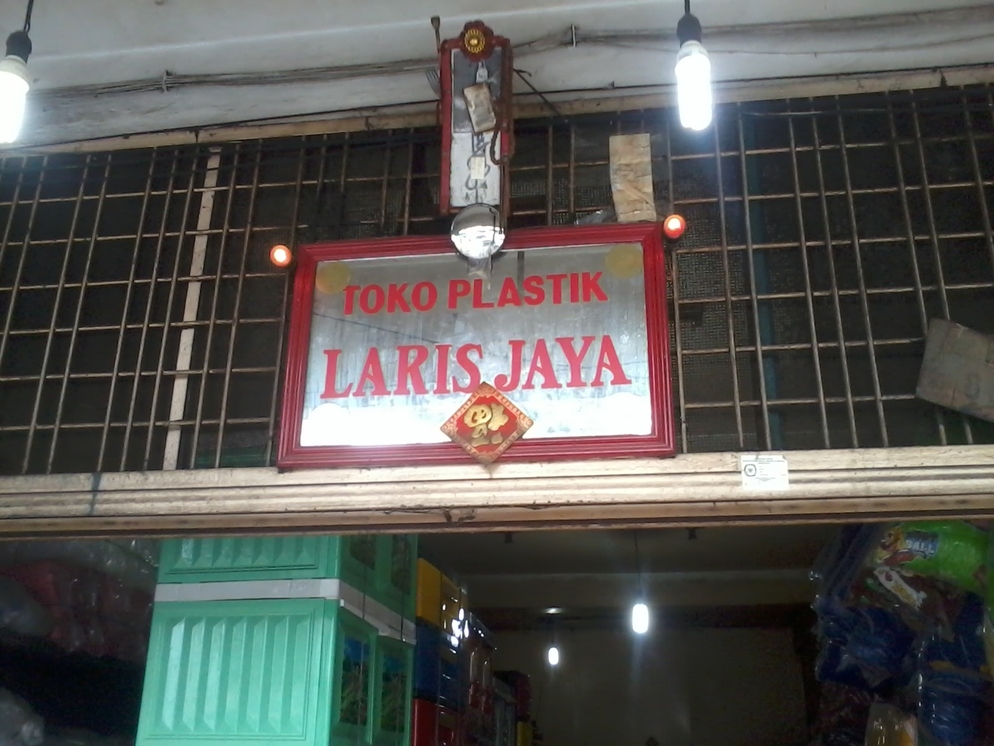 Laris Jaya Toko