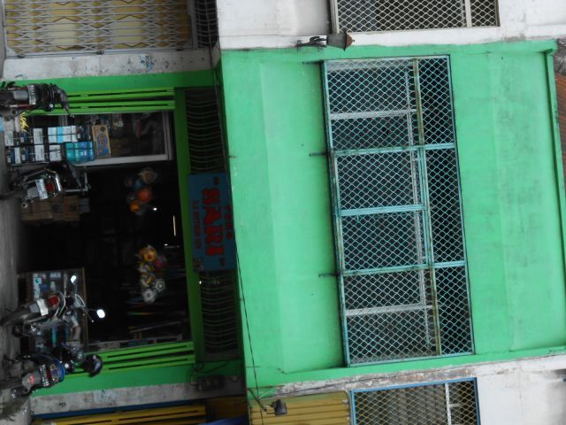 	 Sari Toko