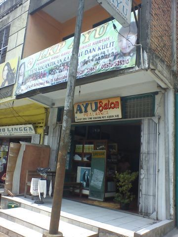 Ayu Salon