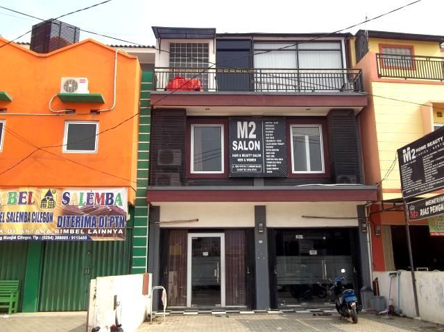 M2 Salon