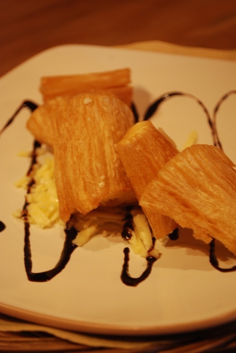 Broti Singkong Keju at Broti Snack Room Jakarta