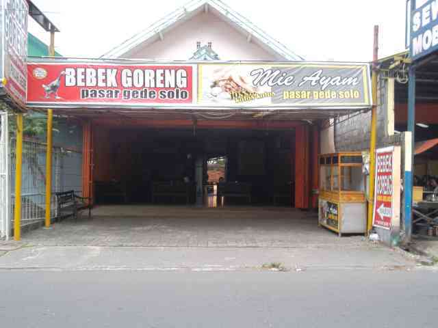 Bebek Goreng Pasar Gede Solo