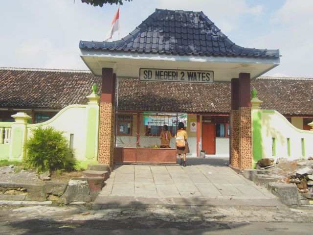 SD N 2 Wates 