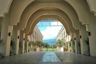 DIAN ALMAAZ WISATA TOUR & TRAVEL