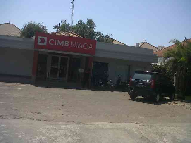 	 Bank CIMB Niaga - Jemursari