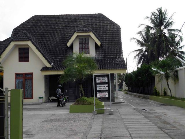 Rumah Sakit Ibu Anak Ratu Mas