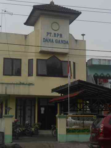 BPR Dana Ganda. PT