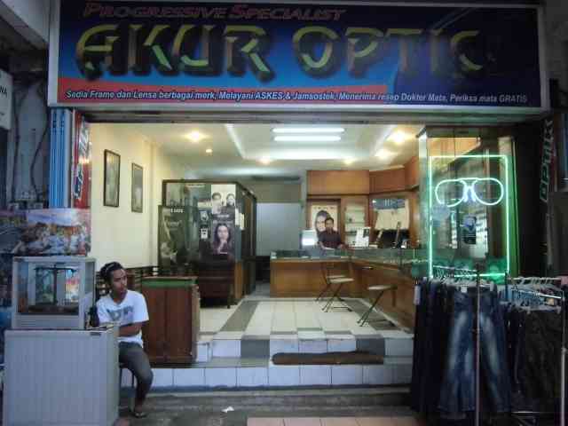 Akur Optik