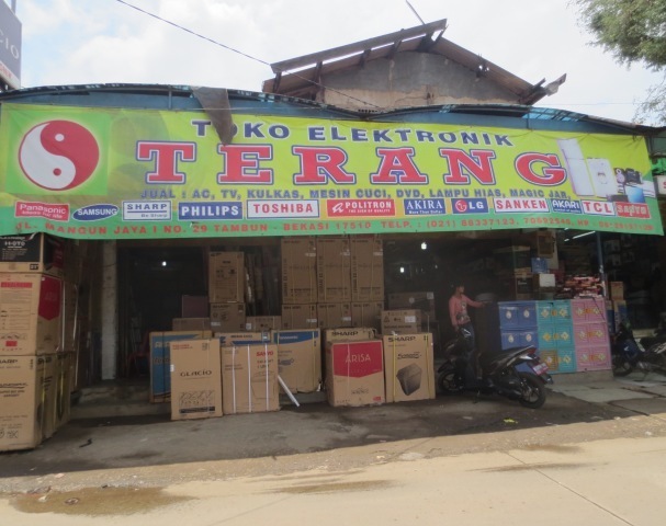 Toko Electronik Terang