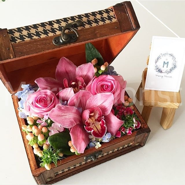 Bloom Box Acrylic