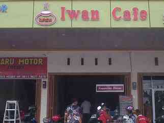 Iwan Cafe