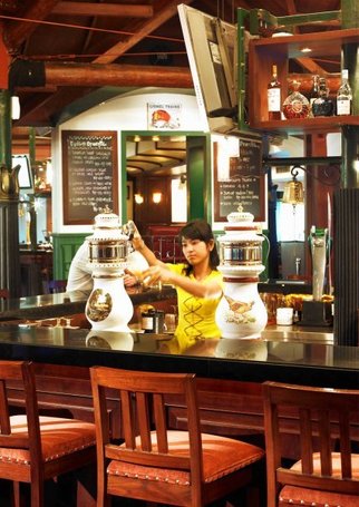 bar
