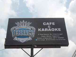 Terrace Café & Karaoke