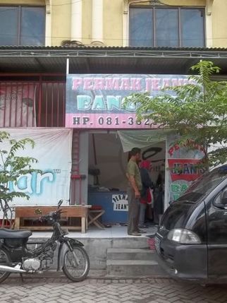 Permak Jeans Bang Jadi