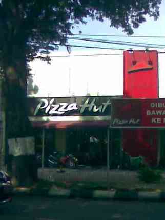 Pizza Hut - Adam Malik