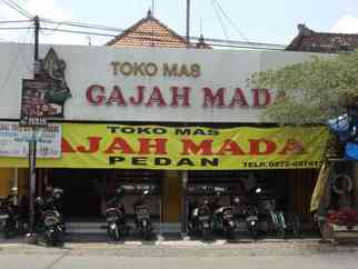 Toko Mas Gajah Mada