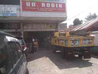 Robin. UD