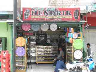 Toko Jam Hendrik