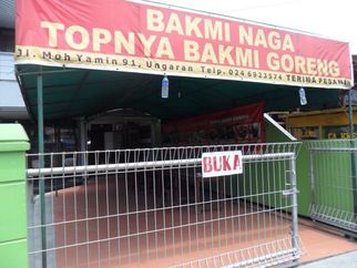 Warung Naga