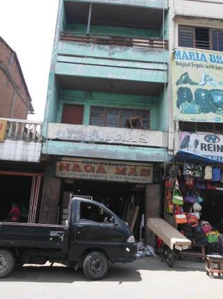 Toko Naga Mas