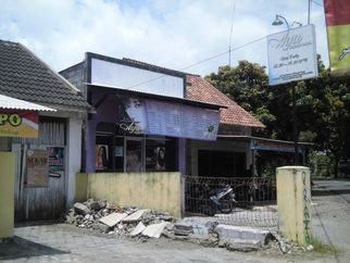 Ayu Salon & Spa