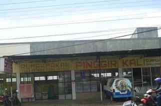Rumah Makan Pinggir Kali