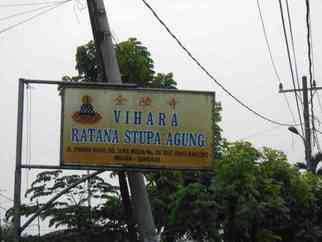 Vihara Ratana Stupa Agung
