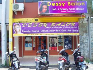 Desy Salon