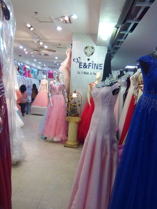 Gaun Pengantin Modern   E   Fine