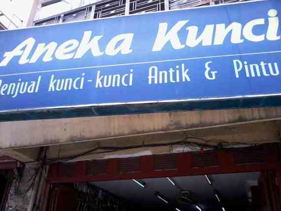 Aneka Kunci Toko