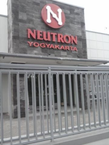 Lembaga Bimbingan Belajar Neutron