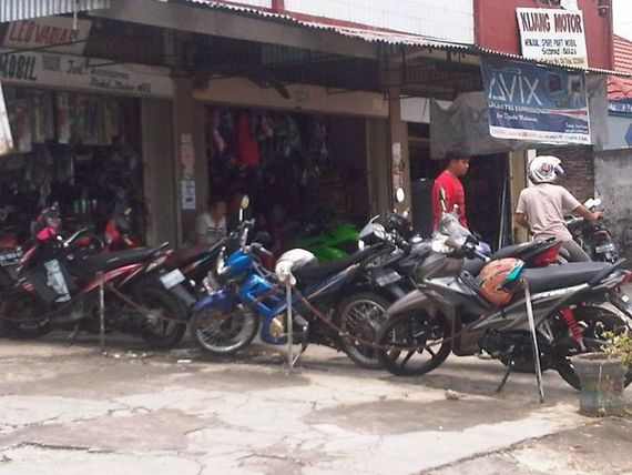 Leo Variasi Mobil