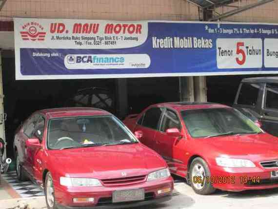 Maju Motor. UD
