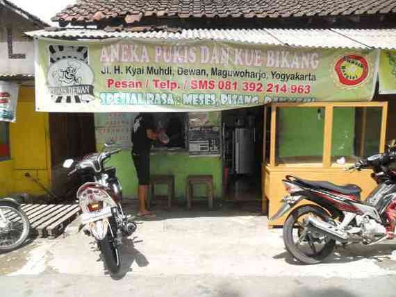 Pukis Dewan