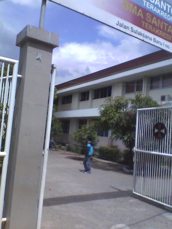 SMP Santo Yusup